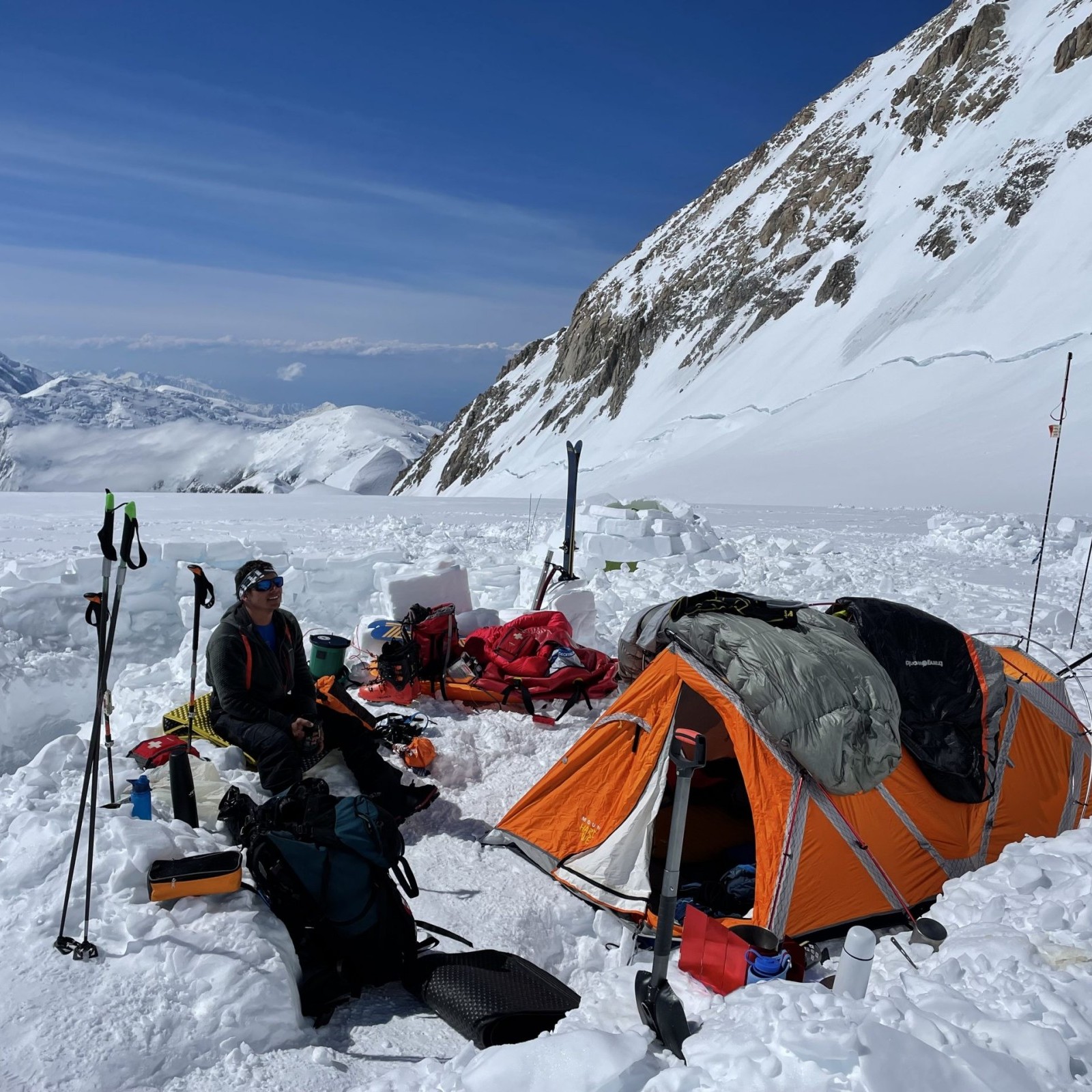 Array
(
    [id] => 122
    [id_producto] => 12
    [imagen] => 12-122-comprarexpediciones-de-montanaexpedicion-al-denali-mckinley-6-190m.jpg
    [orden] => 0
)
