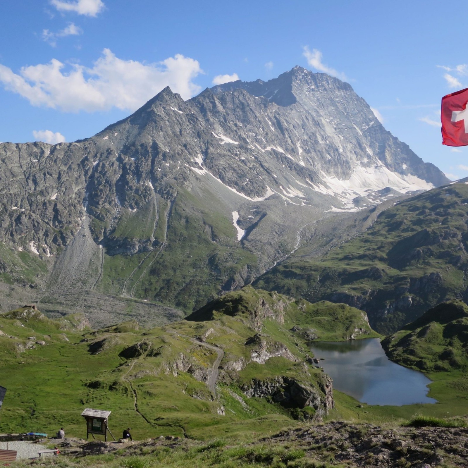 Array
(
    [id] => 42
    [id_producto] => 4
    [imagen] => 4-42-compraralpesalta-ruta-chamonix-zermatt-breithorn-4-164m.jpeg
    [orden] => 0
)
