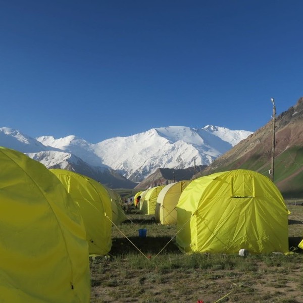Expedición Tres Picos del Pamir 4000-5000-6000